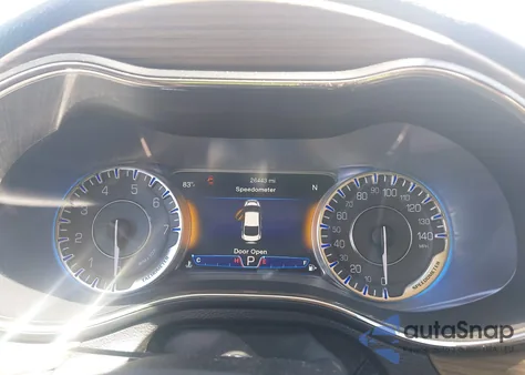 2015 Chrysler 200 C z USA, uszkodzony, nr VIN 1C3CCCEG2FN678485